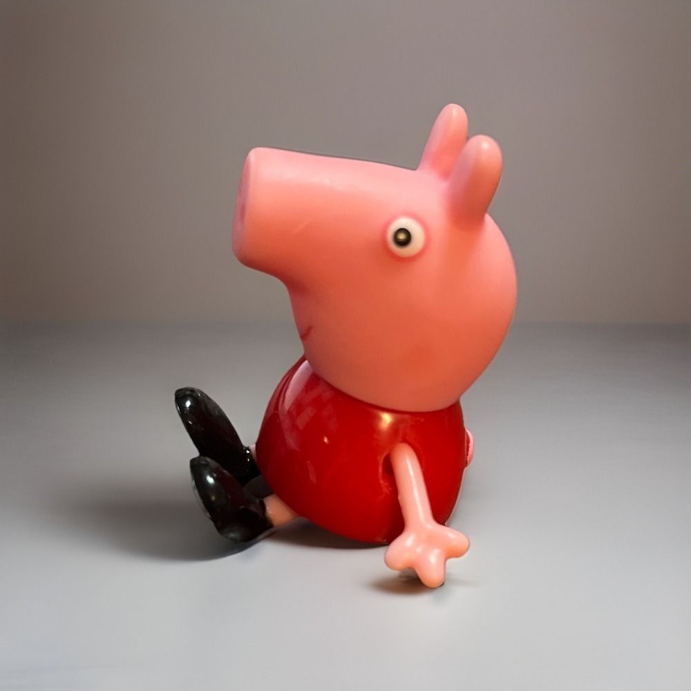 Peppa Pig In‎ Red Dress 2.5" Action Figure Peppa Plastic Posable Hasbro Toy